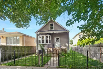 2612 N Moody Avenue, Chicago, IL 60639 - Photo 1