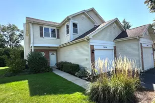 7829 Darien Lake Dr, Darien, IL 60561 - Photo 1