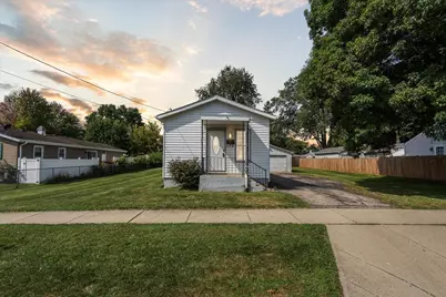 170 S Clifton Avenue, Elgin, IL 60123 - Photo 1