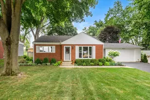 3705 W Anne St, McHenry, IL 60050 - Photo 1