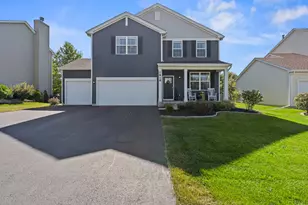 1818 Cashel Ln, McHenry, IL 60050 - Photo 1