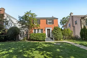 5352 Greenwood St, Skokie, IL 60077 - Photo 1