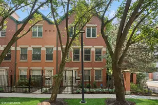 1513 N Clybourn Ave, Chicago, IL 60610 - Photo 1
