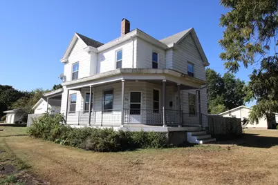 298 N Adams Street, El Paso, IL 61738 - Photo 1