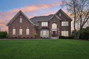 4156 Meadow View Dr, Saint Charles, IL 60175 - Photo 1