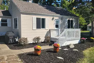 25542 W Dressel Rd, Antioch, IL 60002 - Photo 1