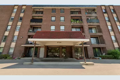 6330 Lincoln Avenue #2E, Morton Grove, IL 60053 - Photo 1