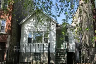 2928 N Sacramento Ave, Chicago, IL 60618 - Photo 1