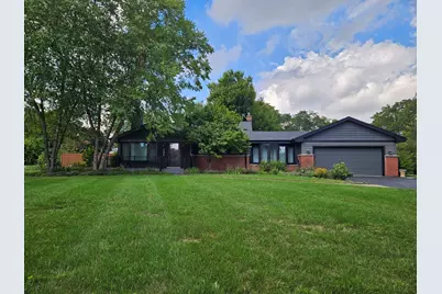 1418 W Saint James Place, Arlington Heights, IL 60005 - Photo 1