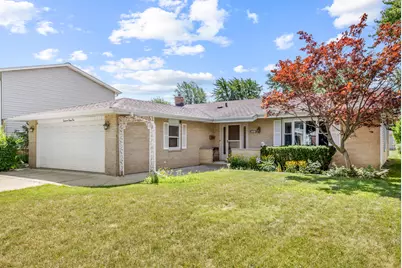 1721 W Catalpa Lane, Mount Prospect, IL 60056 - Photo 1