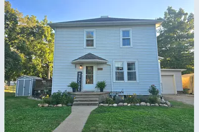200 E Lake Street, Ashkum, IL 60911 - Photo 1