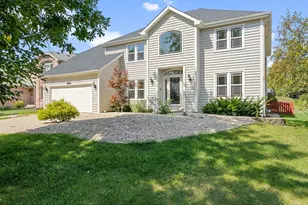 1611 Frost Ln, Naperville, IL 60564 - Photo 1