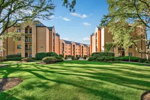 7410 W Lawrence Ave, Harwood Heights, IL 60706 - Photo 1