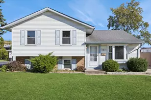 68 W Altgeld Ave, Glendale Heights, IL 60139 - Photo 1