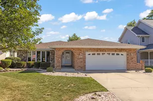 14051 E Laramie Ct, Crestwood, IL 60418 - Photo 1