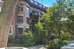 5219 N Winthrop Ave, Chicago, IL 60640 - Photo 1