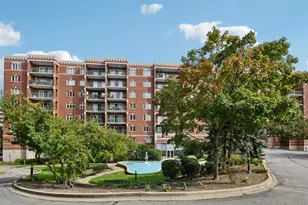 650 S River Rd, Des Plaines, IL 60016 - Photo 1