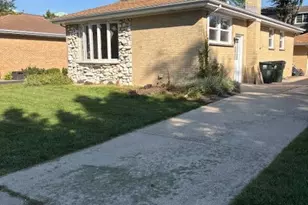 6140 Elm St, Morton Grove, IL 60053 - Photo 1