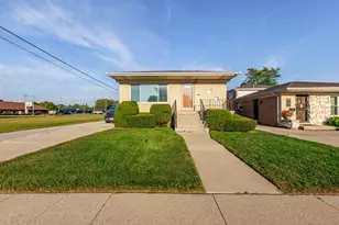 491 Escanaba Ave, Calumet City, IL 60409 - Photo 1