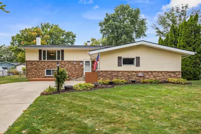 915 Marietta Drive, Mahomet, IL 61853 - Photo 1