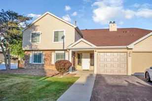 7020 Sussex Ct, Woodridge, IL 60517 - Photo 1