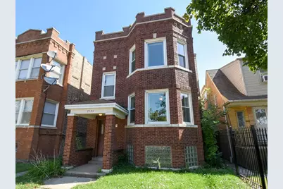 2323 N Kilbourn Avenue, Chicago, IL 60639 - Photo 1