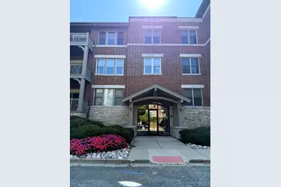 275 E Railroad Avenue #301, Bartlett, IL 60103 - Photo 1