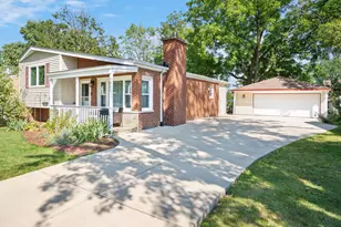 1053 S Norbury Ave, Lombard, IL 60148 - Photo 1