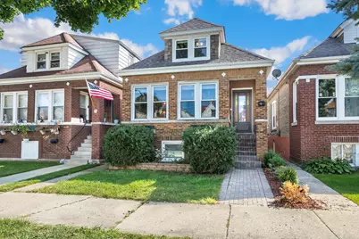 4541 W Deming Place, Chicago, IL 60639 - Photo 1