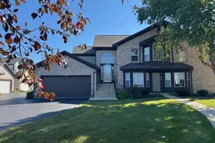 626 Kresswood Dr, McHenry, IL 60050 - Photo 1