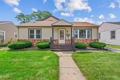 10036 S Tripp Avenue, Oak Lawn, IL 60453 - Photo 1