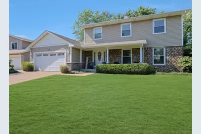 562 Revere Avenue, Westmont, IL 60559 - Photo 1