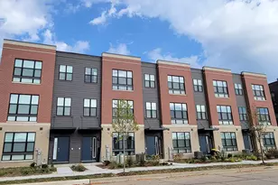 389 Summit Cir, Lombard, IL 60148 - Photo 1