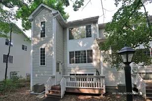 321 W Whispering Oaks Ln, Round Lake, IL 60073 - Photo 1