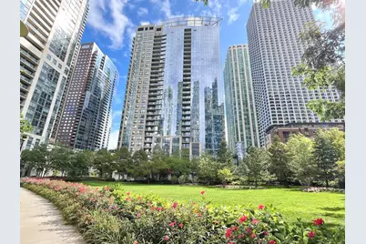 201 N Westshore Drive #1305, Chicago, IL 60601 - Photo 1