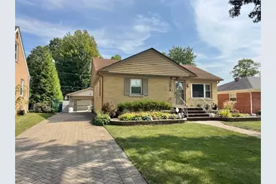 415 N Russel Street, Mount Prospect, IL 60056 - Photo 1