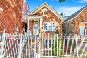 2329 S Hoyne Ave, Chicago, IL 60608 - Photo 1