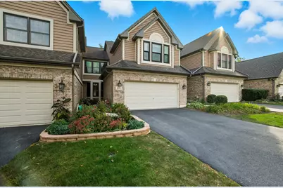 511 Rosebud Drive S, Lombard, IL 60148 - Photo 1