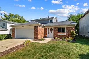 6831 Dove Ave, Woodridge, IL 60517 - Photo 1