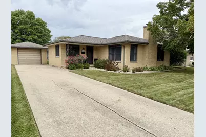 423 Sunset Boulevard, Oglesby, IL 61348 - Photo 1