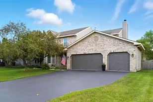 832 Brandt Dr, Lake in the Hills, IL 60156 - Photo 1