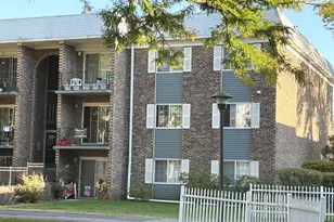 1511 N Windsor Dr, Arlington Heights, IL 60004 - Photo 1