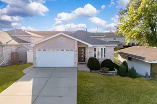 8518 S 79th Ct, Justice, IL 60458 - Photo 1