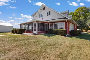 1645 E Southmor Rd, Morris, IL 60450 - Photo 1