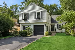 847 Marion Ave, Highland Park, IL 60035 - Photo 1