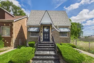 10231 S Prairie Ave, Chicago, IL 60628 - Photo 1