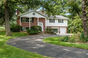 11752 Love Rd, Roscoe, IL 61073 - Photo 1