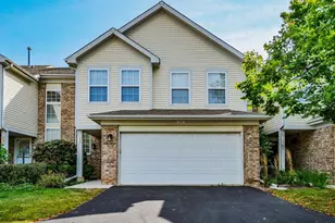 115 Cambrian Ct, Roselle, IL 60172 - Photo 1