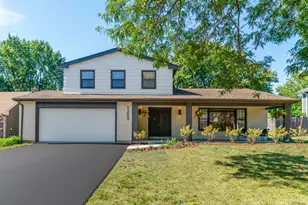 1209 Garfield Ave, Libertyville, IL 60048 - Photo 1