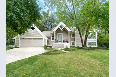 500 Tower Place, Fox River Grove, IL 60021 - Photo 1